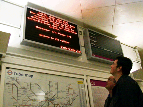 Multi-Modal Information at Fenchurch Street Station